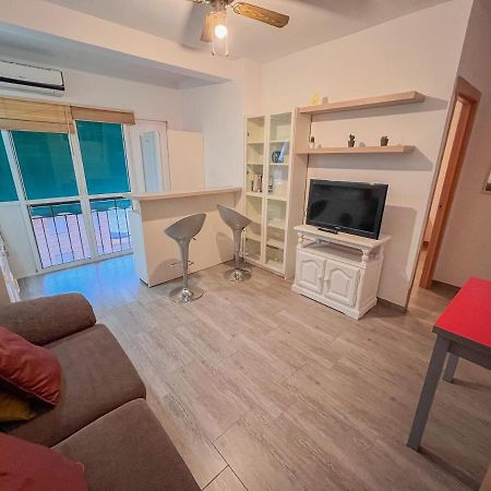 Bonito Apartamento Cerca Del Puerto マラガ エクステリア 写真
