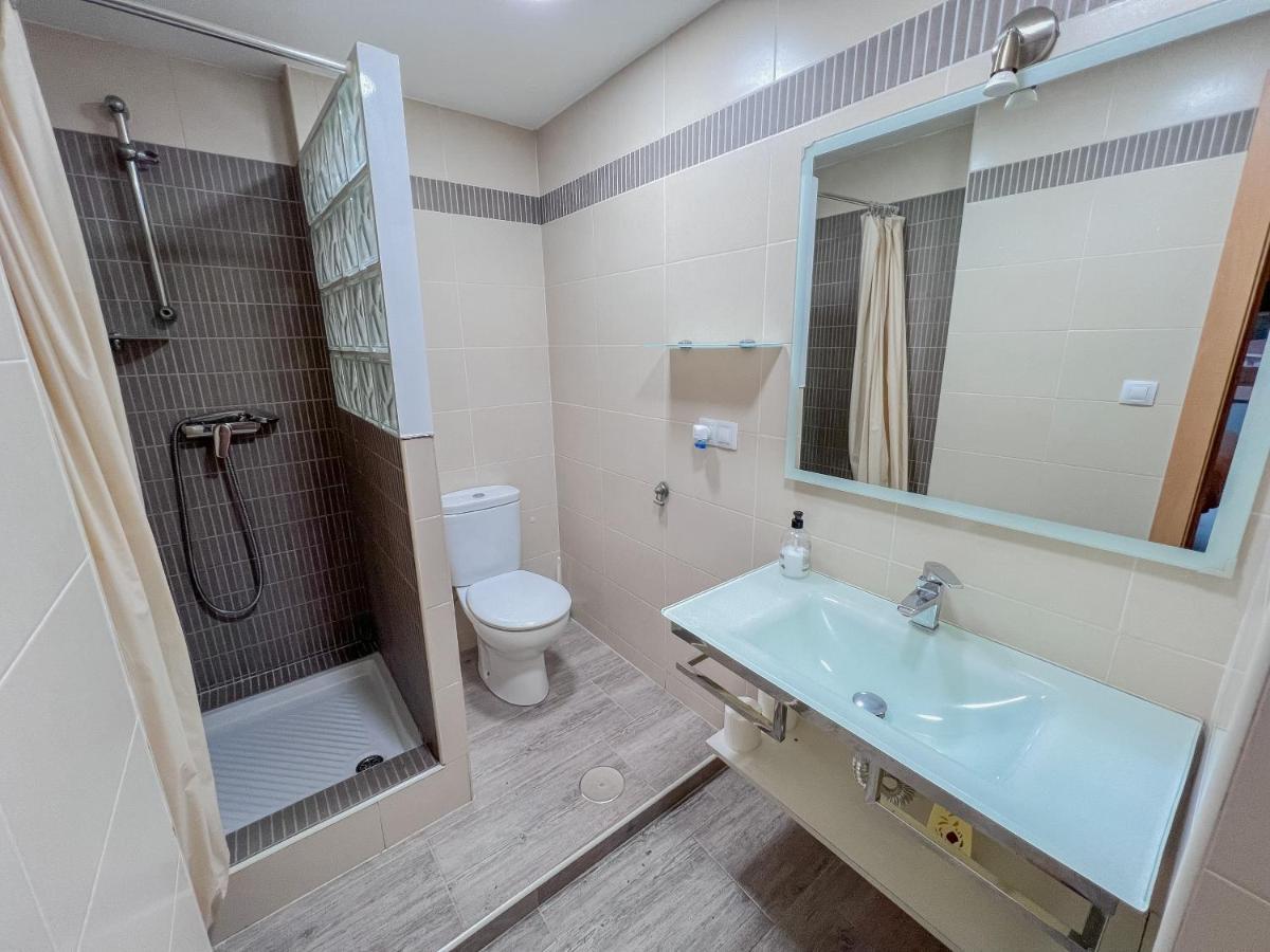 Bonito Apartamento Cerca Del Puerto マラガ エクステリア 写真